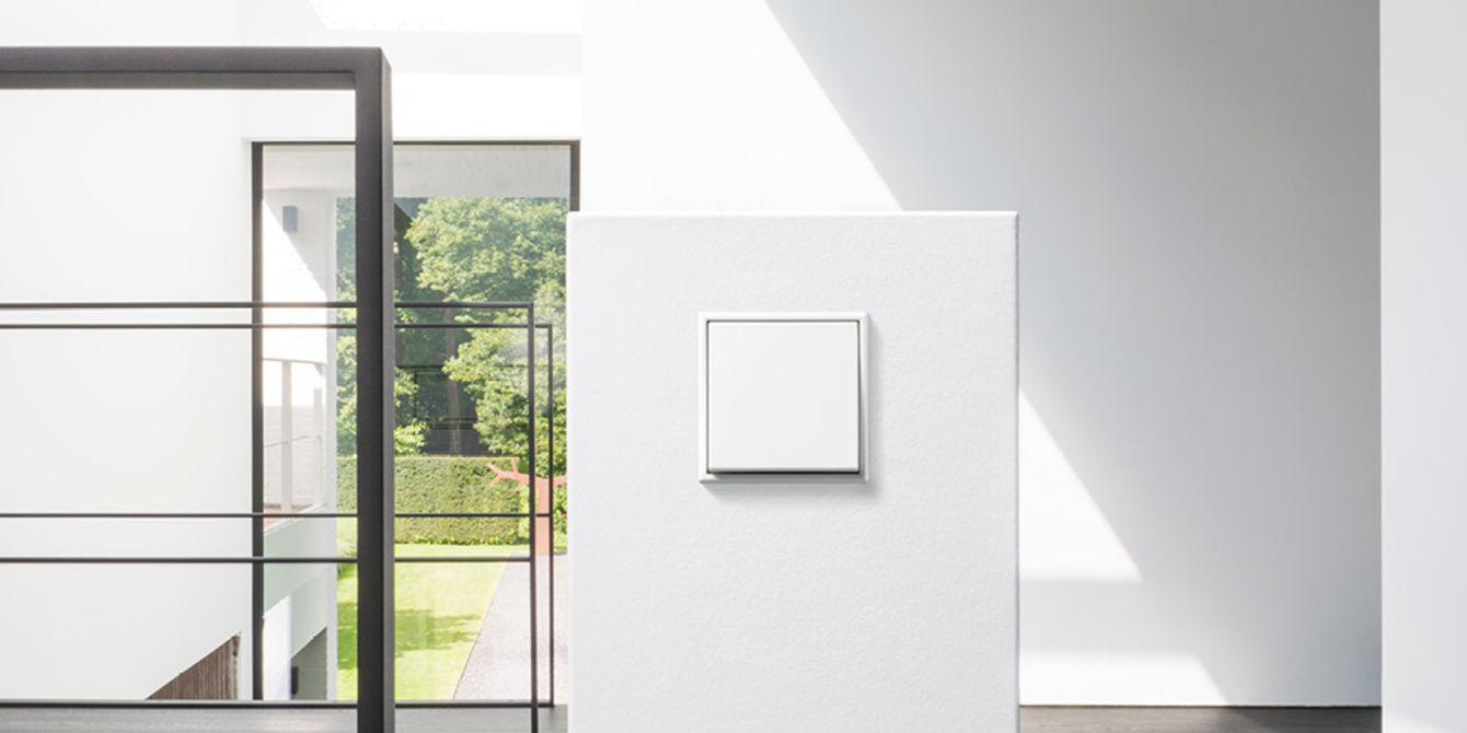 JUNG Schalterprogramme bei Elektroinstallation Bellrich GmbH in Coswig/Anhalt